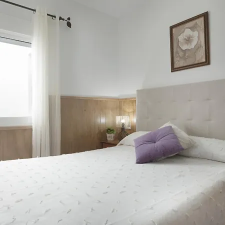 Juan Carlos - Familias Apartment *
